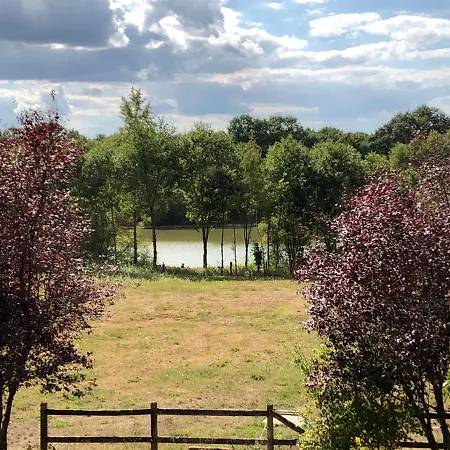 Oda ve Kahvaltı D'hotes Domaine De La Jonquiere, 3*