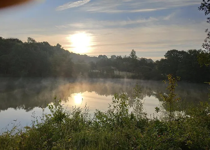 Couette-café D'hôtes Domaine De La Jonquière, 3*